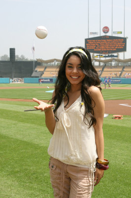 Vanessa Hudgens pic #149511