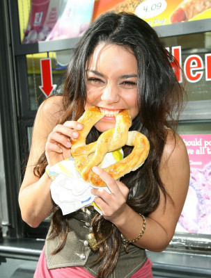 Vanessa Hudgens pic #130835
