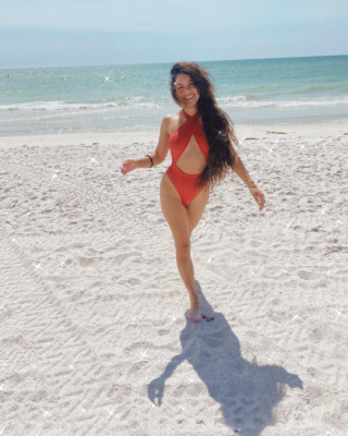 Vanessa Hudgens pic #1293229