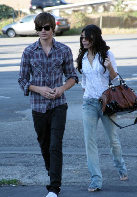Vanessa Hudgens pic #302071