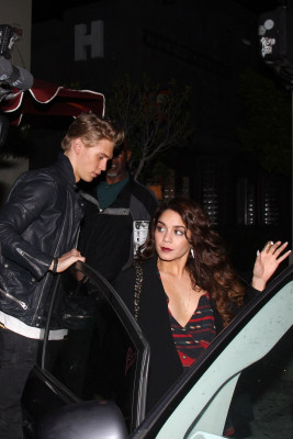 Vanessa Hudgens pic #630236