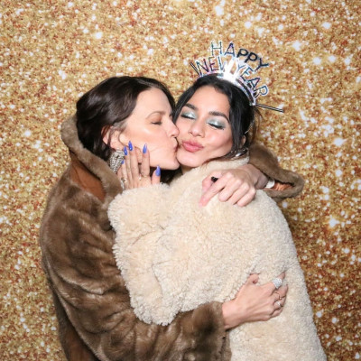 Vanessa Hudgens - Vanessa Hudgens&#039; 2021 New Years Eve Party