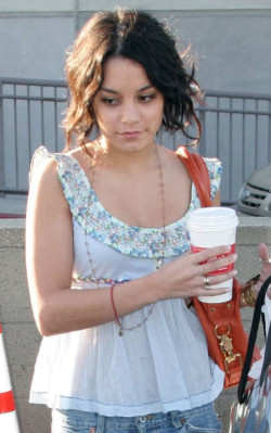 Vanessa Hudgens pic #144977
