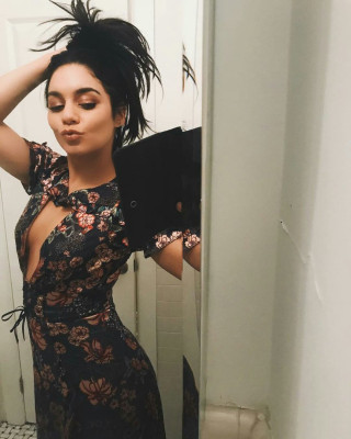Vanessa Hudgens pic #1019038