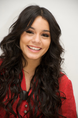 Vanessa Hudgens pic #285525