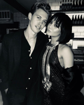 Vanessa Hudgens pic #1028623