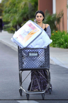 Vanessa Hudgens pic #706231
