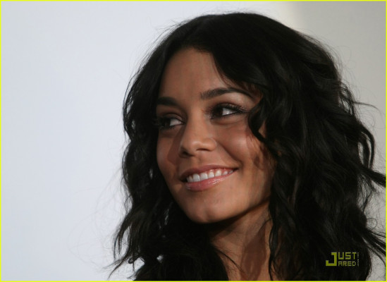 Vanessa Hudgens pic #165732