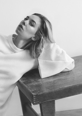 Vanessa Kirby pic #930927