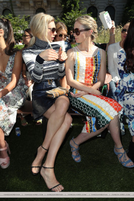Vanessa Kirby pic #1015273