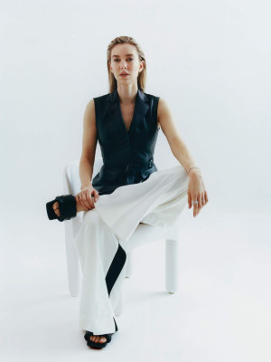 Vanessa Kirby – Net-a-Porter April 2021