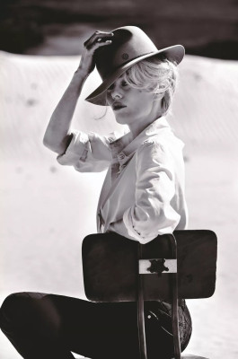 Vanessa Paradise by Anton Corbijn