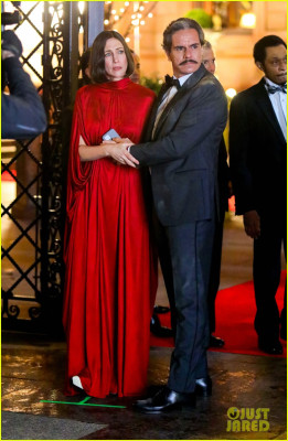 Vera Farmiga - Hawkeye (2021) On Set in New York 12/10/2020