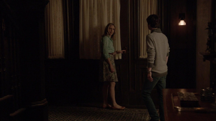 Vera Farmiga - Bates Motel (2013) 1x01 &#039;First You Dream, Then You Die&#039;