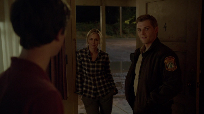 Vera Farmiga - Bates Motel (2013) 1x01 &#039;First You Dream, Then You Die&#039;