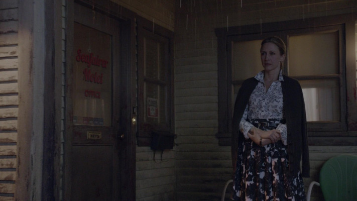 Vera Farmiga - Bates Motel (2013) 1x01 &#039;First You Dream, Then You Die&#039;