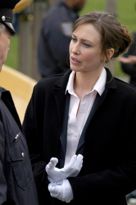 Vera Farmiga - Touching Evil (2004) 1x01 &#039;Pilot&#039;