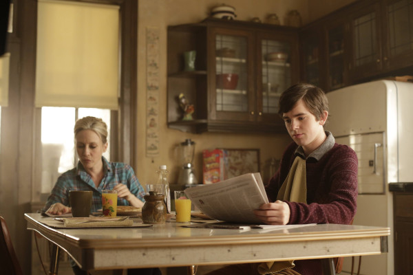 Vera Farmiga - Bates Motel (2013) 1x03 &#039;What&#039;s Wrong With Norman&#039;