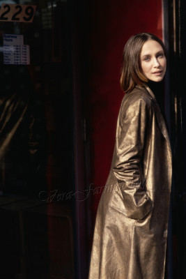 Vera Farmiga - Lara Rossignol Photoshoot (2002)