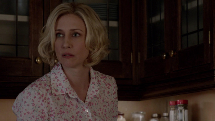 Vera Farmiga - Bates Motel (2014) 2x05 &#039;The Escape Artist&#039;