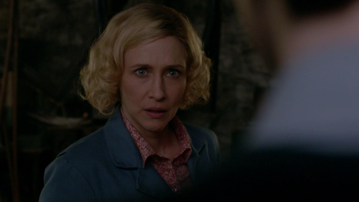 Vera Farmiga - Bates Motel (2015) 3x09 &#039;Crazy&#039;