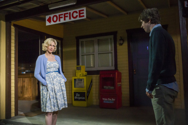 Vera Farmiga - Bates Motel (2015) 3x09 &#039;Crazy&#039;