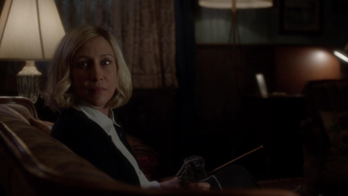 Vera Farmiga - Bates Motel (2017) 5x01 &#039;Dark Paradise&#039;