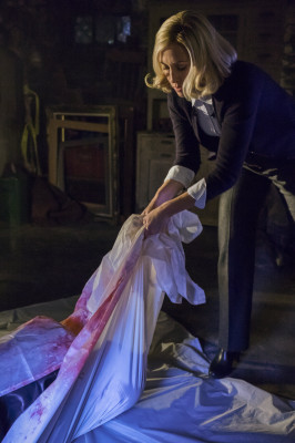 Vera Farmiga - Bates Motel (2017) 5x01 &#039;Dark Paradise&#039;