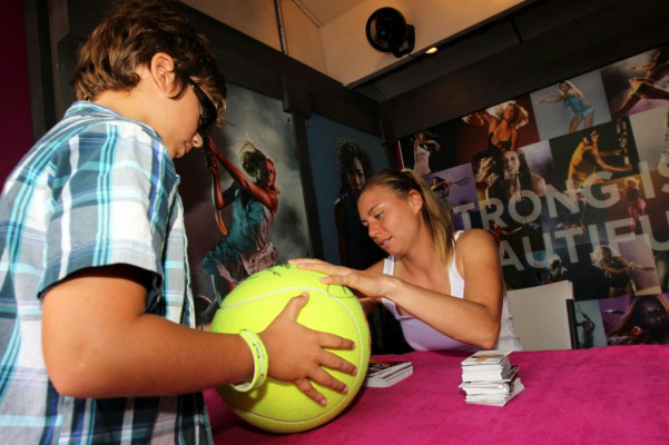 photo 9 in Vera Zvonareva gallery [id419555] 2011-09-14 00:00:00