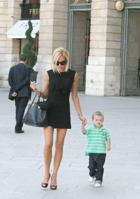 photo 18 in Victoria Beckham gallery [id125544] 2009-01-06 00:00:00