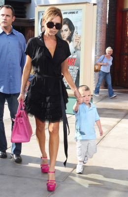 photo 28 in Victoria Beckham gallery [id150481] 2009-04-20 00:00:00