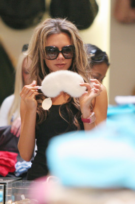 photo 21 in Victoria Beckham gallery [id153380] 2009-04-29 00:00:00