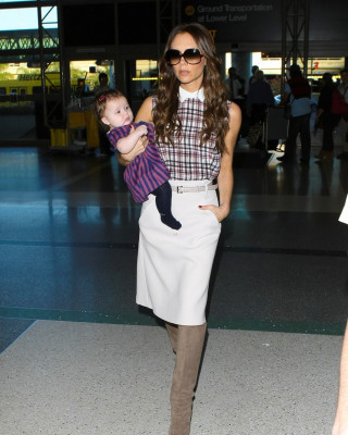 photo 9 in Victoria Beckham gallery [id441094] 2011-11-29 00:00:00
