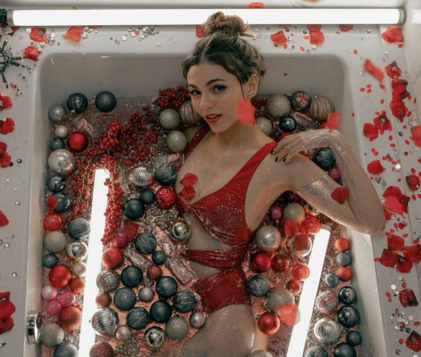 Victoria Justice 