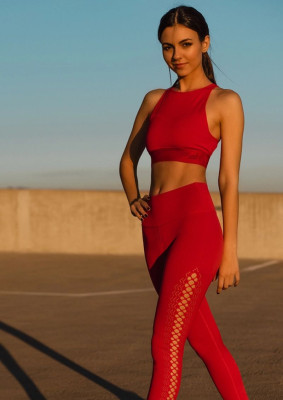 VICTORIA JUSTICE for Fabletics 03/06/2020