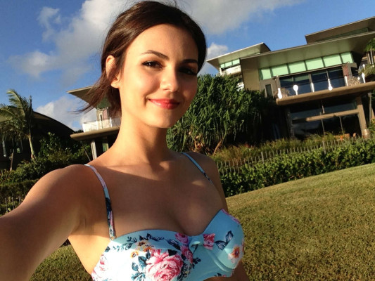 Victoria Justice in Bikini – Social Media