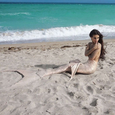 Victoria Justice in Bikini – Social Media