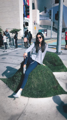 Victoria Justice – Social Media