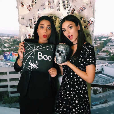 Victoria Justice Social Media 