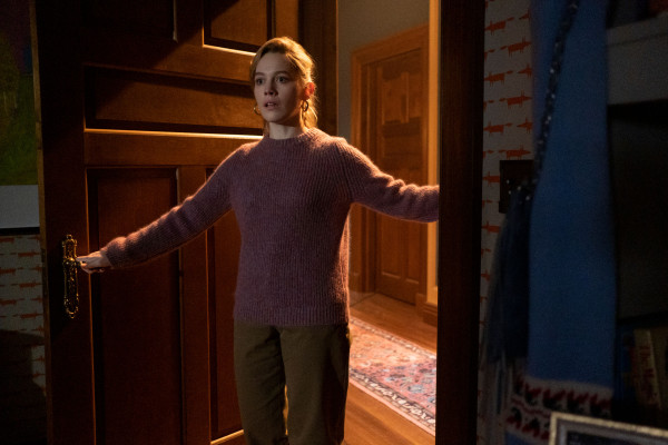 Victoria Pedretti - The Haunting Of Bly Manor 1.06 &#039;The Jolly Corner&#039; (2020) 