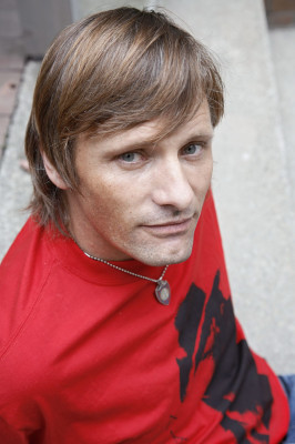 photo 15 in Viggo Mortensen gallery [id196833] 2009-10-13 00:00:00