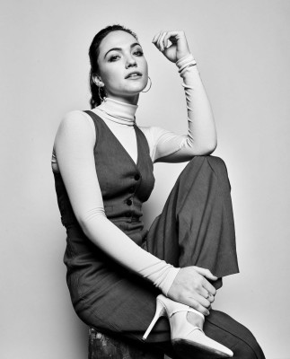Violett Beane – 2019 Winter TCA Portraits