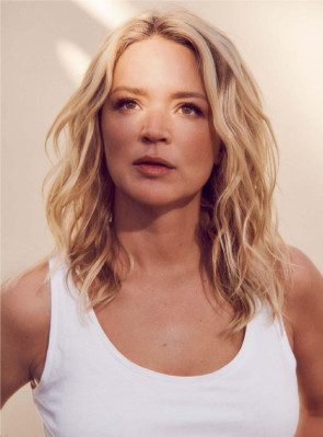 Adèle Exarchopoulos and Virginie Efira – Télécharger Les Inrockuptibles 05/22/20