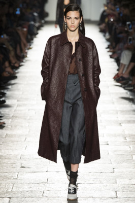 Vittoria Ceretti - Bottega Veneta Autumn/Winter 2018 Fashion Show in Milan