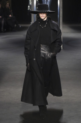  Vittoria Ceretti - Alberta Ferretti Autumn/Winter 2018 Fashion Show in Milan