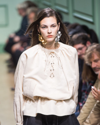 Vittoria Ceretti - J.W.Anderson Spring 2017 Fashion Show in London