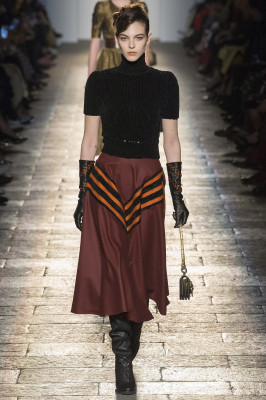 Vittoria Ceretti - Bottega Veneta Autumn/Winter 2018 Fashion Show in Milan