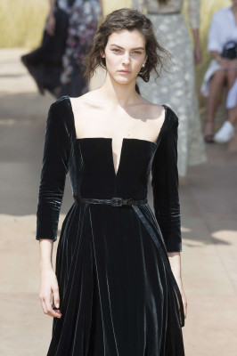 Vittoria Ceretti - Dior Haute Couture Fall/Winter 2017 Fashion Show in Paris