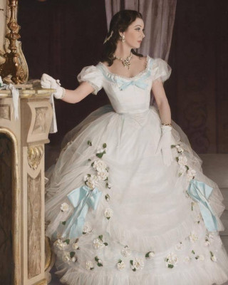 Vivien Leigh by Athol Shmith for “The Lady of the Camellias&quot; in 1961