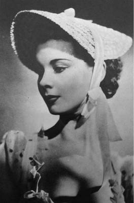 Vivien Leigh by Norman Parkinson for &#039;The Happy Hypocrite&#039; (1936) 